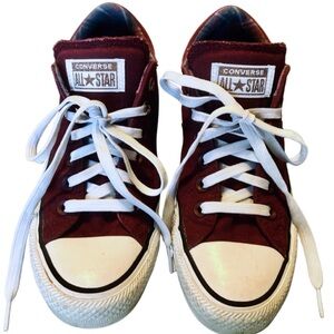 Converse Women’s Burgundy All Star low-top sneakers